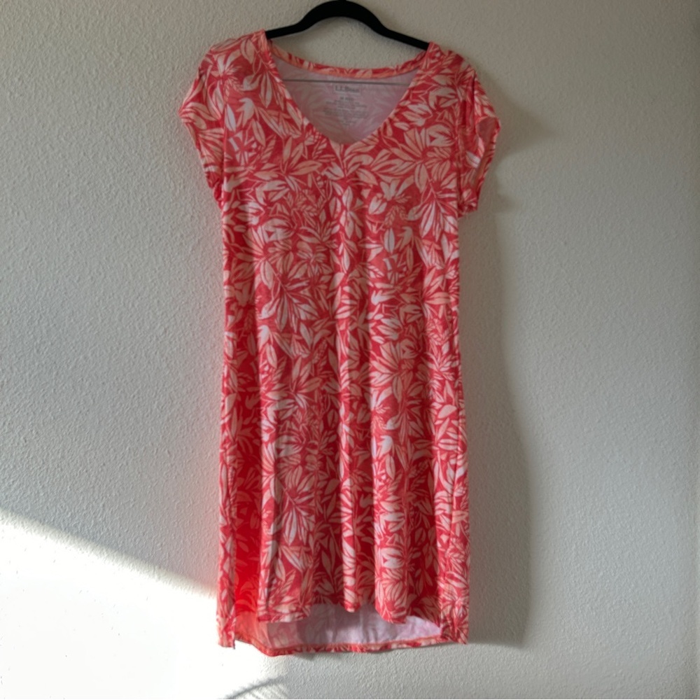 L.L. Bean 50+UPF UV Protection Leaf Print Pullover T-Shirt Dress Women’s Medium